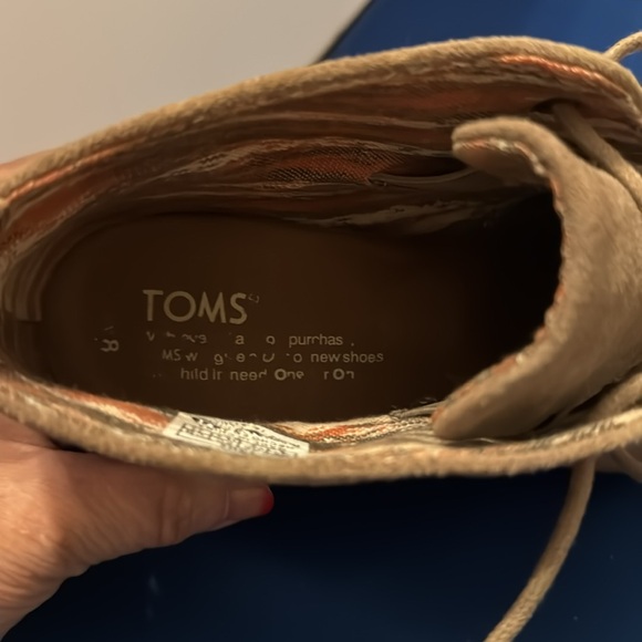 Tom’s boots women’s size 8 - Picture 5 of 5